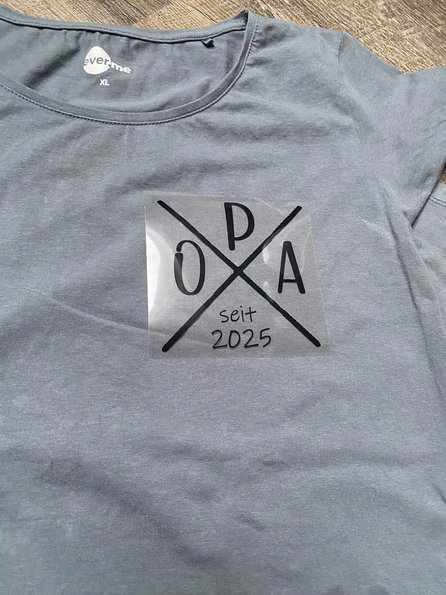 Oma seit 2025 - Opa seit 2025, Geschenk für Oma & Opa zum Vatertag