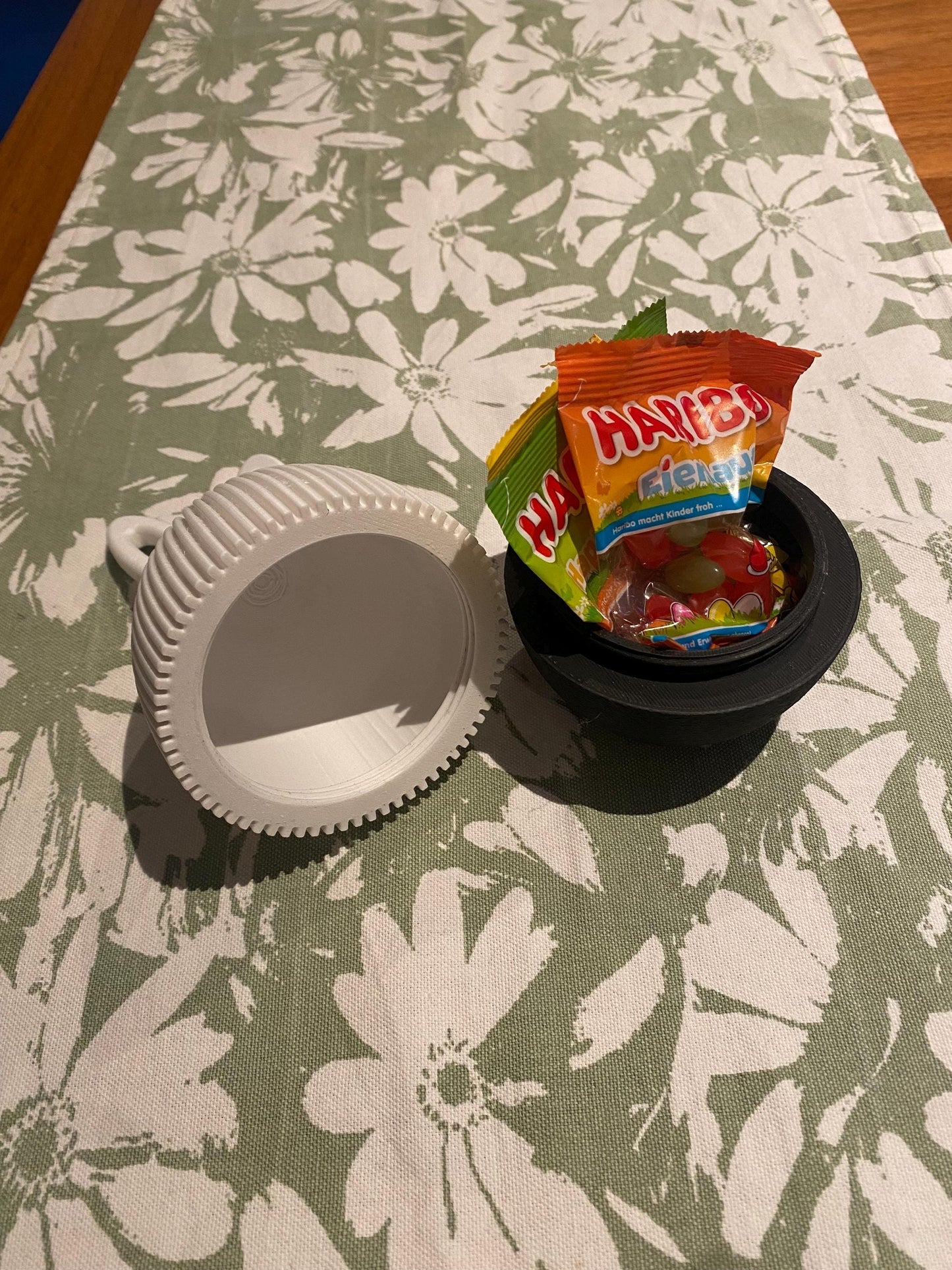 Deko Osterei mit Ohren eyecatcher Ostern Eier Schraubbar zum befüllen PLA 3D-Druck süße Osterei Kinder Überraschungsei Sale Last Minute