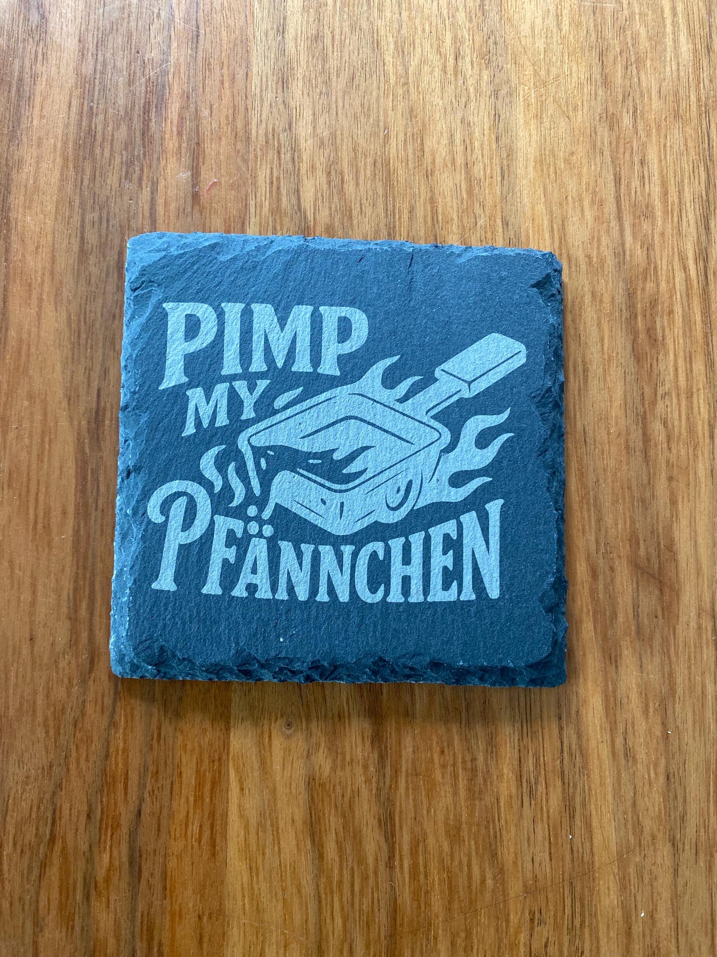 Lustige Raclette Pfännchen - Untersetzer aus Schiefer – Gravur-Designs für Genießer