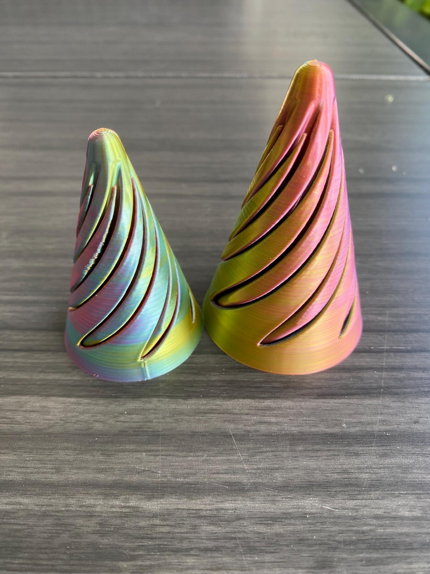 Spiral Cone Fidget Toy – Hypnotisches Spiral Drehspielzeug – 3D-gedrucktes Stressabbau Gadget – Beruhigendes Fidget Spinner Geschenk Motorik