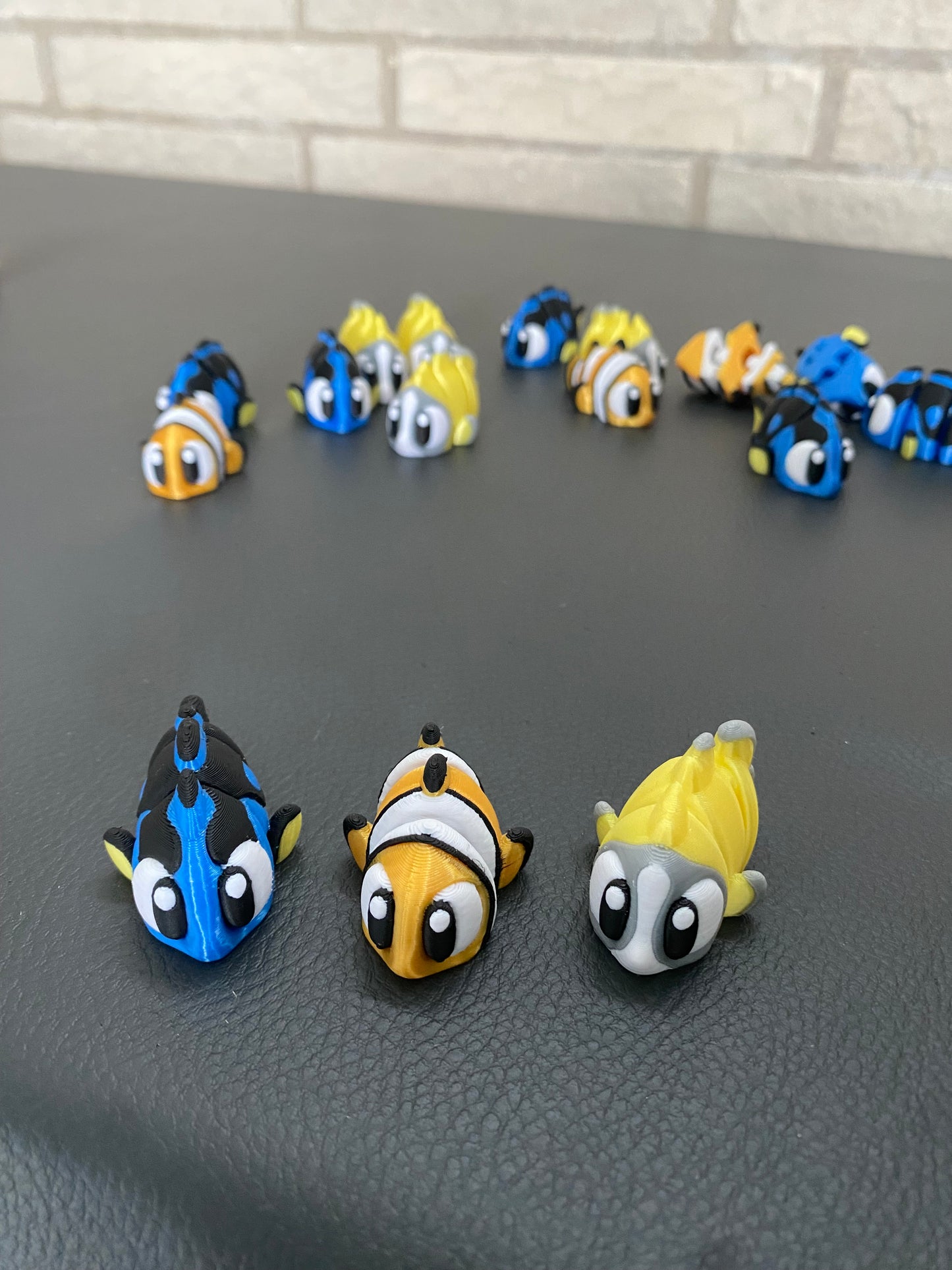 Bewegliche Tropischer Fisch – Süßes 3D-Druck-Spielzeug im „Findet Nemo“-Stil mit Aqarium
