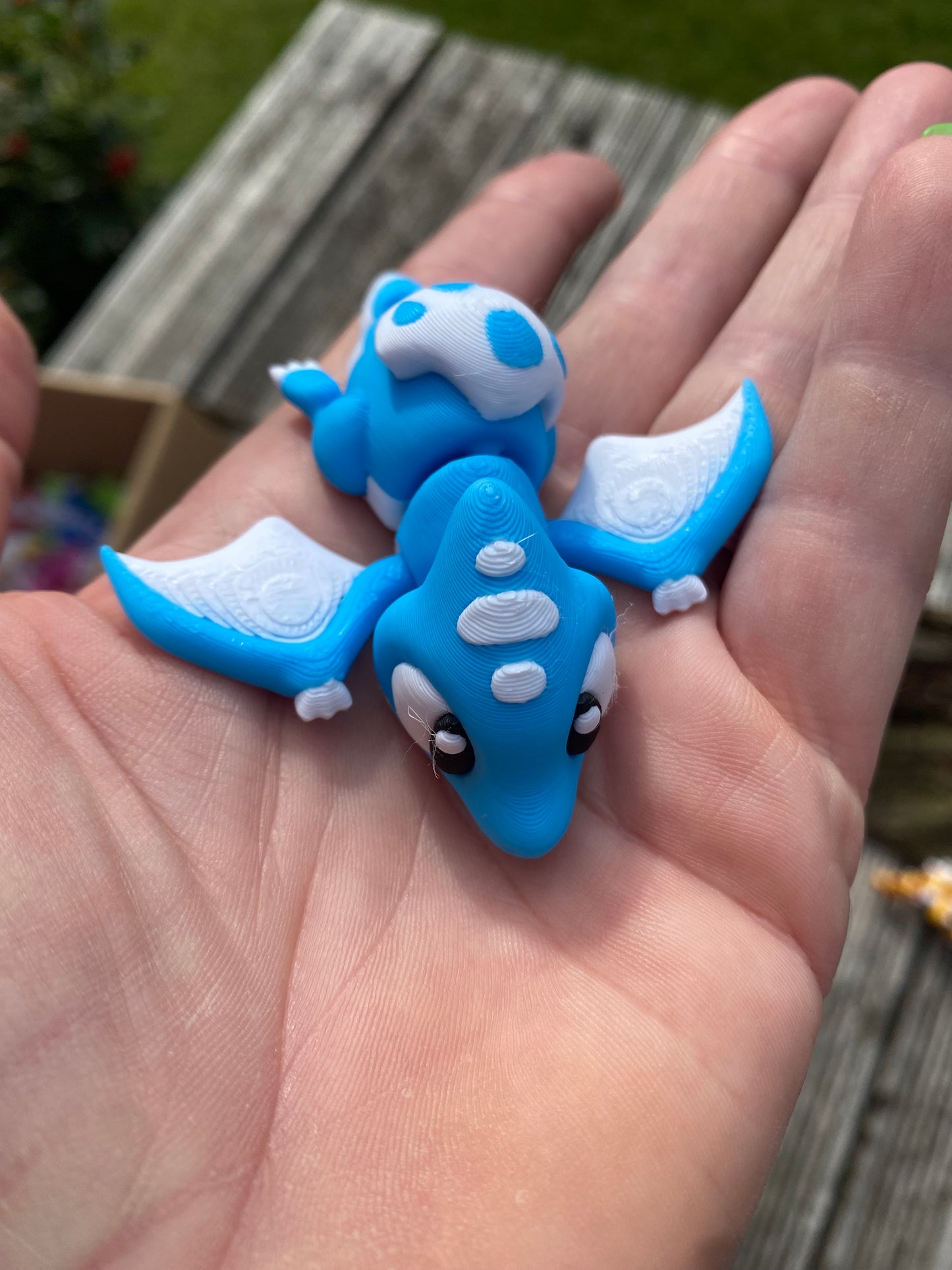 Bewegliche Dino Baby mit Eierschale – 3D-gedruckte Dinosaurierfiguren in verschiedenen Designs Sammlerfiguren
