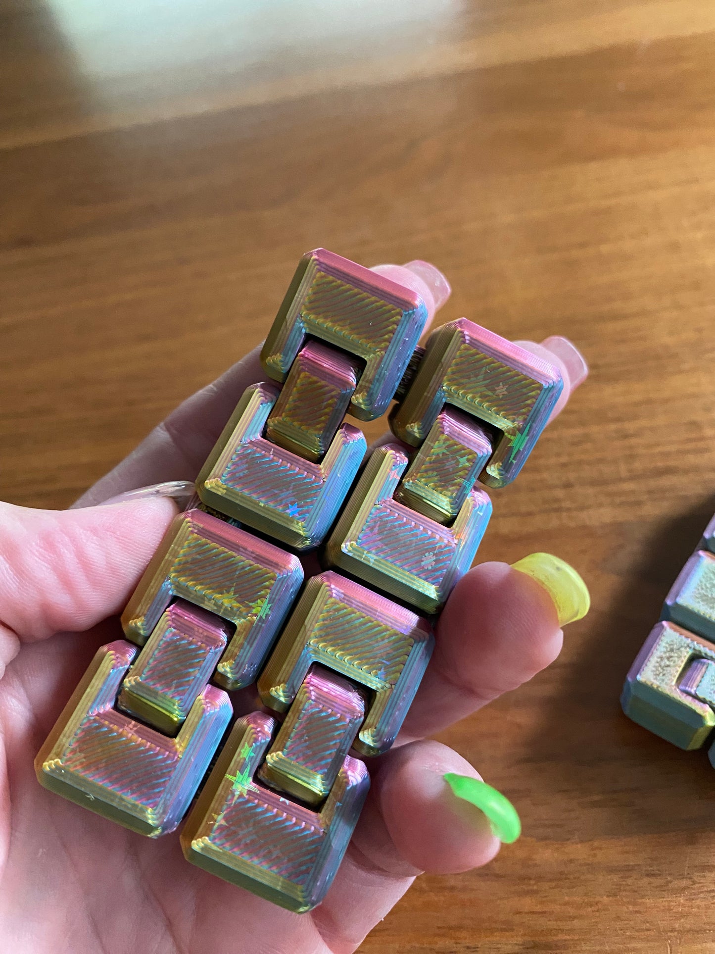 Infinity Würfel beweglich | Infinity Cube | Anti-Stress | Fidget | Spinner | 3D Deko | Geduldsspiel | Motorik Spielzeug
