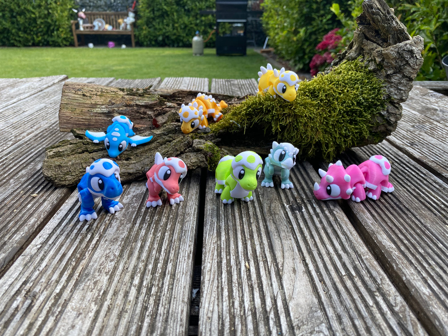 Bewegliche Dino Baby`s mit Eierschale – 3D-gedruckte Dinosaurierfiguren in verschiedenen Designs Sammelfiguren