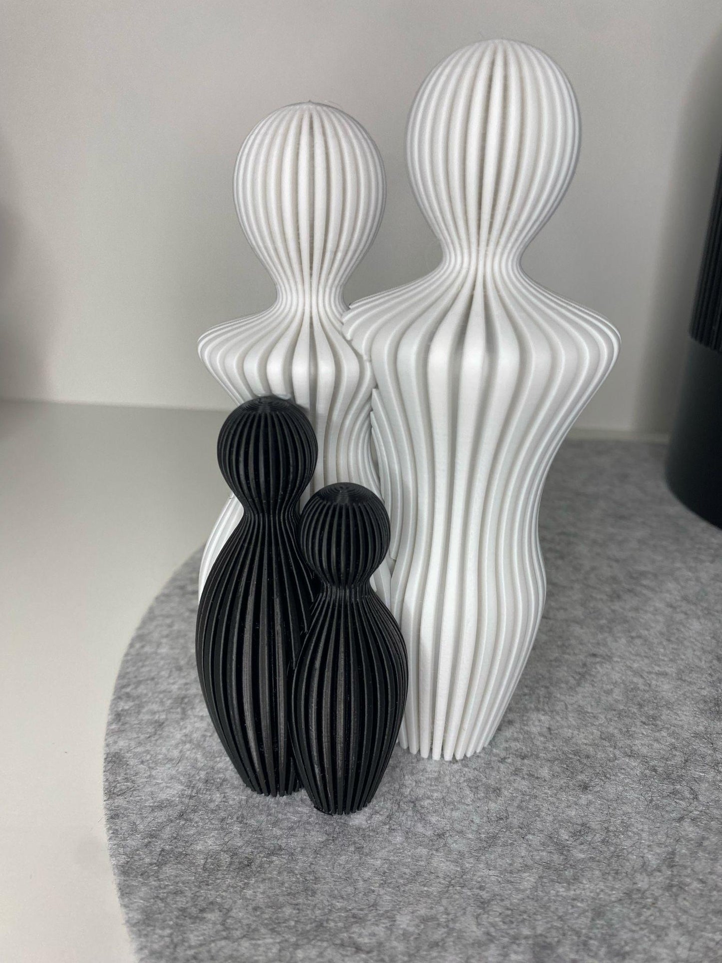 Familie mit Kind – PLA Skulptur aus 3D-Druck | Geschenk Muttertag/ Vatertag | Geburt & Hochzeit | Handgemachte Familiendeko