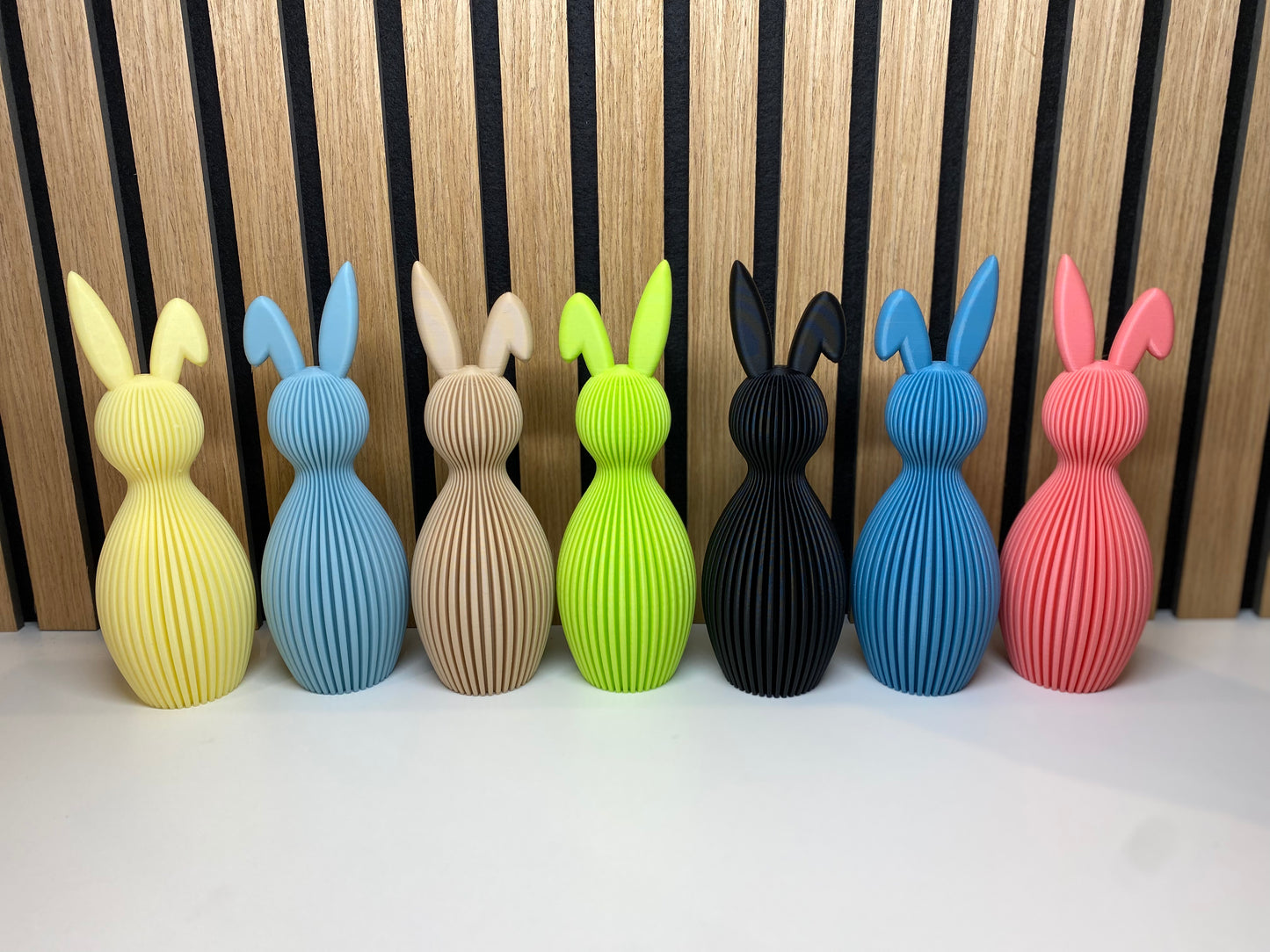 Osterhase mit kleinen Knickohr Ohr - tolle Osterdeko in zwei Größen