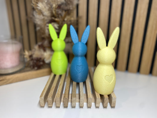 Moderner Osterhase mit Herz - tolle Osterdeko in zwei Größen