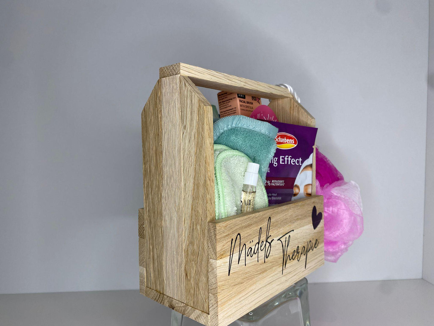 Holz Geschenkkorb Geschenkset Geschenk Mitbringsel Wellness Geschenkidee Holzkorb Badesalz Augenmaske Beauty Auszeit Mädels Therapie