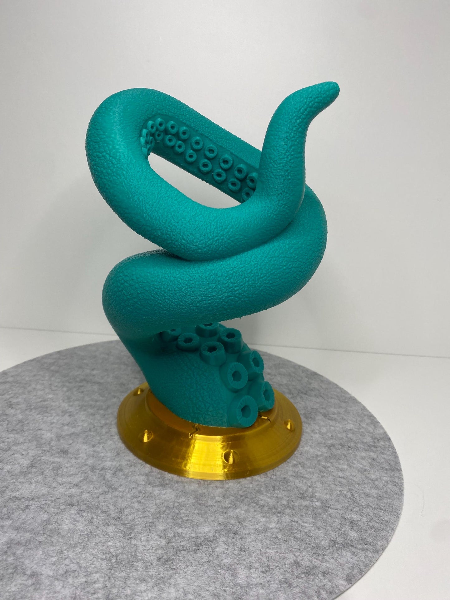 🐙 Octopus Tentakel Flaschenhalter – Maritimes Design trifft Weinleidenschaft