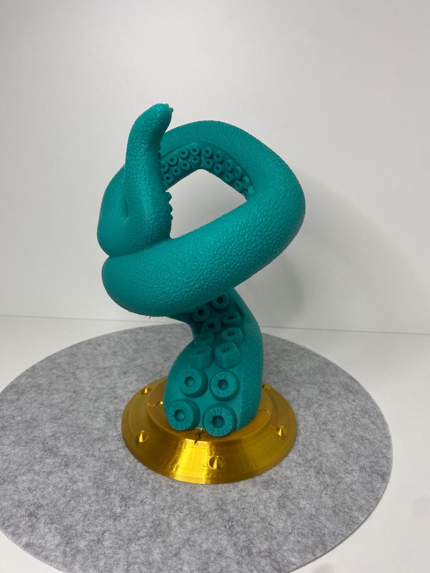 🐙 Octopus Tentakel Flaschenhalter – Maritimes Design trifft Weinleidenschaft