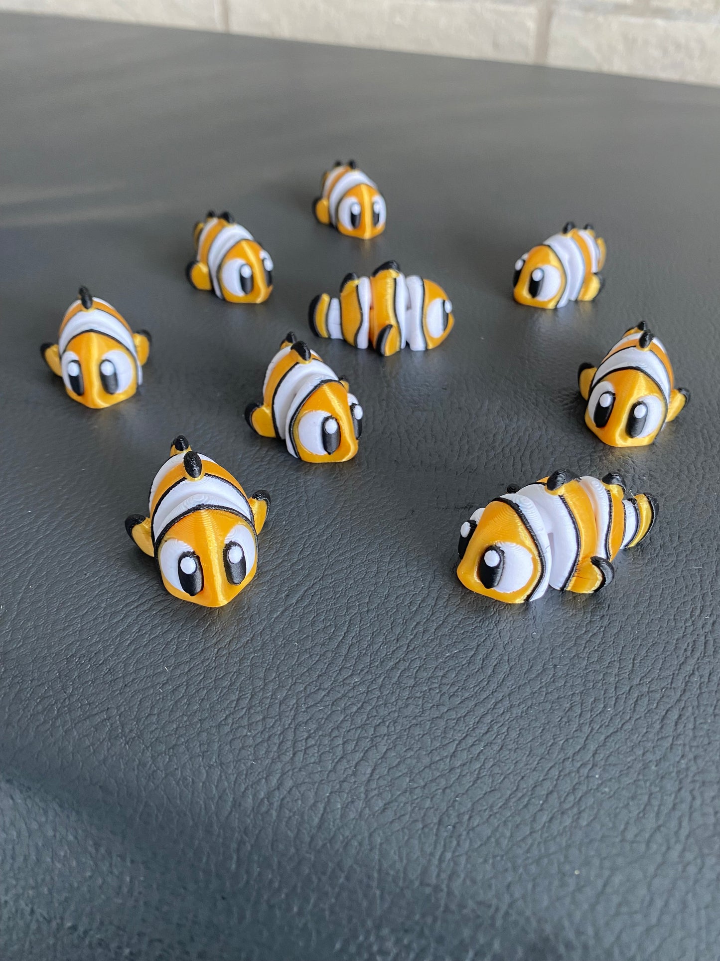 Bewegliche Tropischer Fisch – Süßes 3D-Druck-Spielzeug im „Findet Nemo“-Stil mit Aqarium