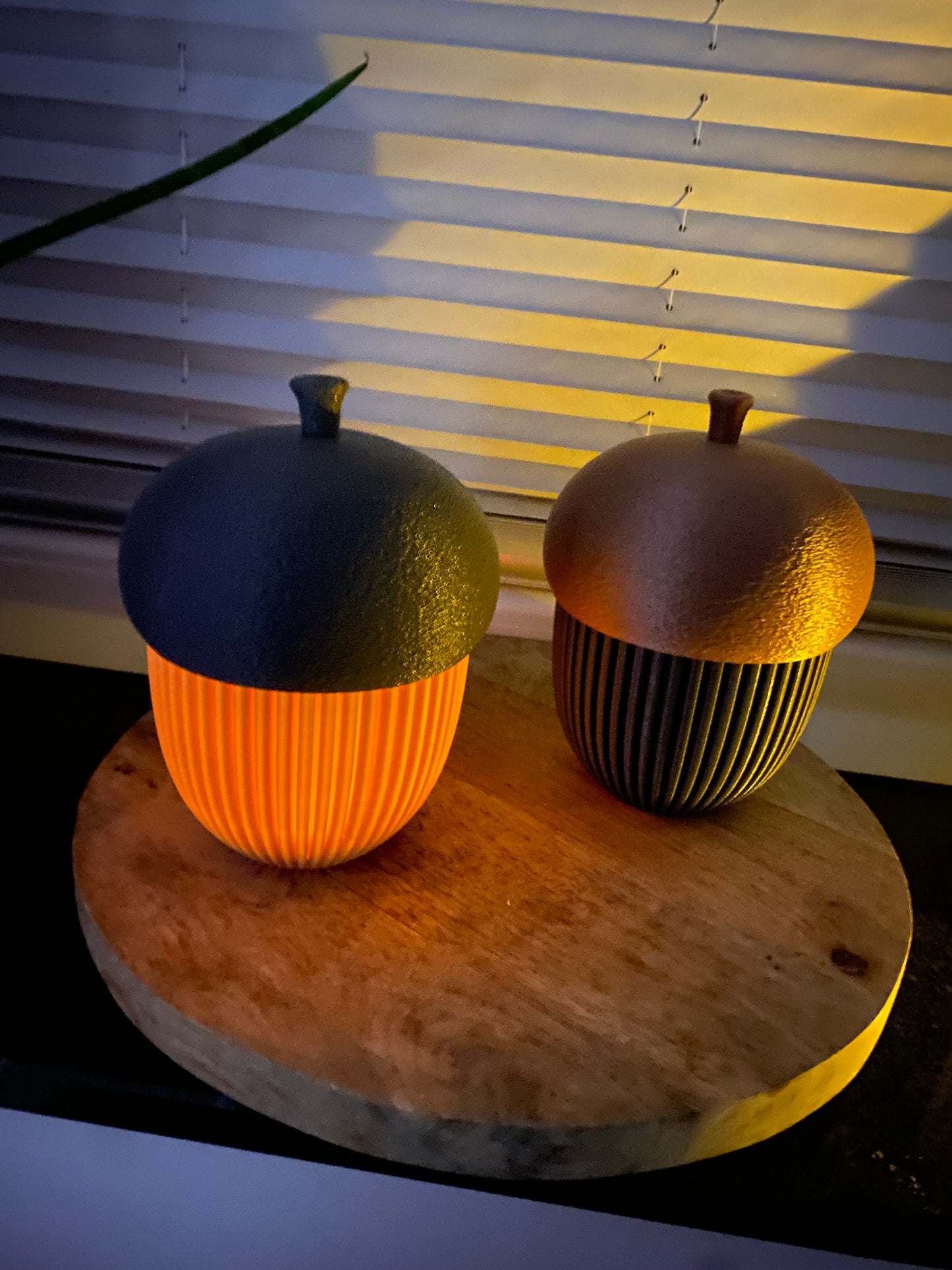 Herbstdeko Eichel-Dose – 3D-gedruckt in zwei Größen ideal für LED-Teelichter oder kleine Gegenstände