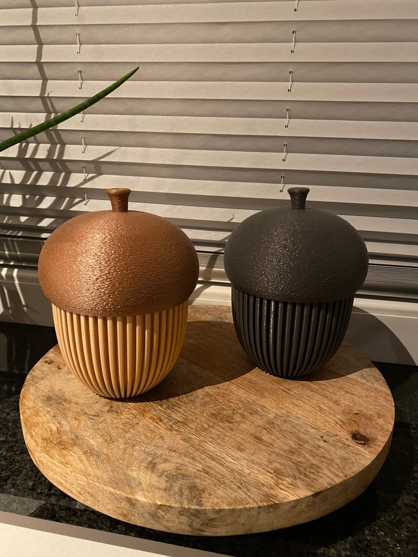 Herbstdeko Eichel-Dose – 3D-gedruckt in zwei Größen ideal für LED-Teelichter oder kleine Gegenstände