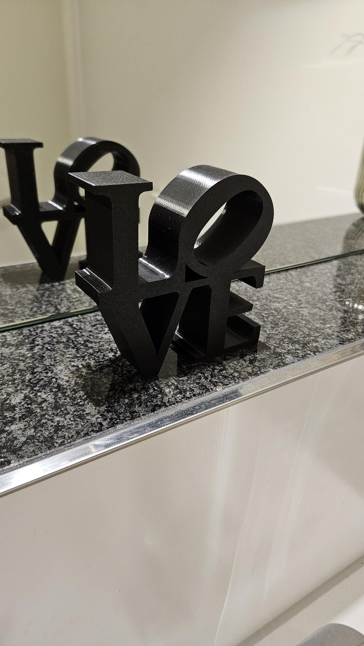 LOVE - Schriftzug, Valentinstag, Deko, Modern, Art, Wohnen, Wohnzimmer, Sculpture